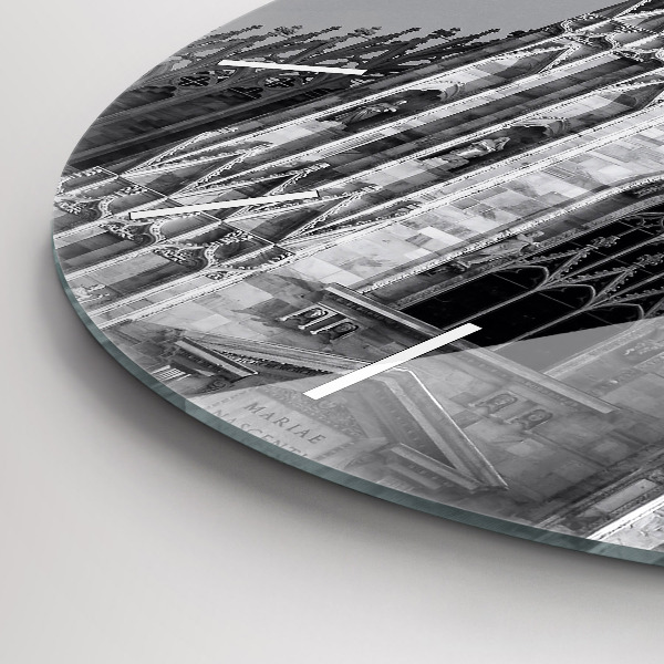 hodiny na skle Katedrála Duomo Di Milano