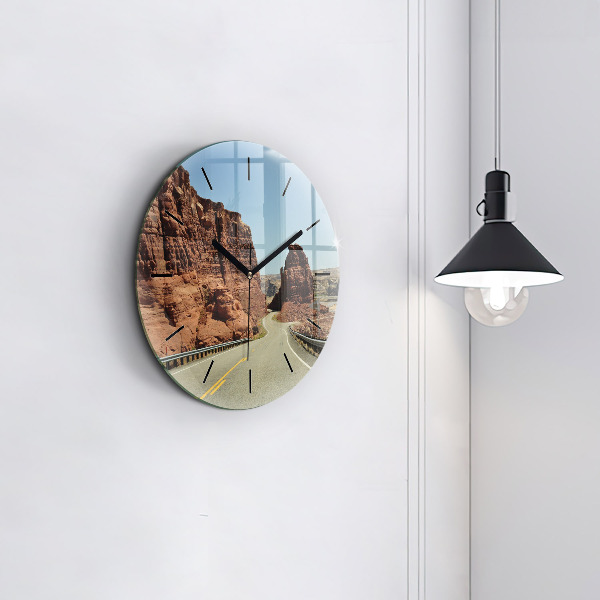 hodiny na skle Route 66 v USA