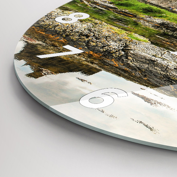 hodiny na skle Hrad Eilean Donan Skotsko