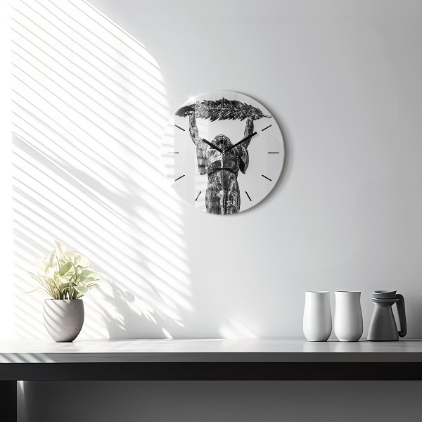 hodiny na skle Socha Svobody v Budapešti