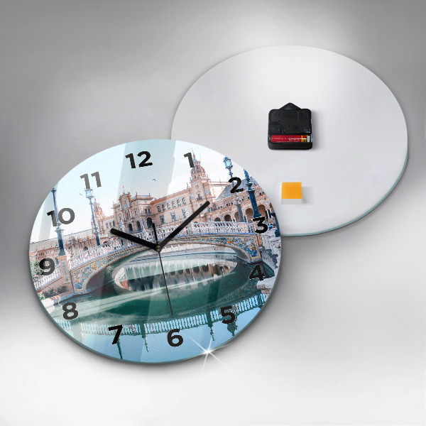 hodiny na skle Španělské náměstí v Seville