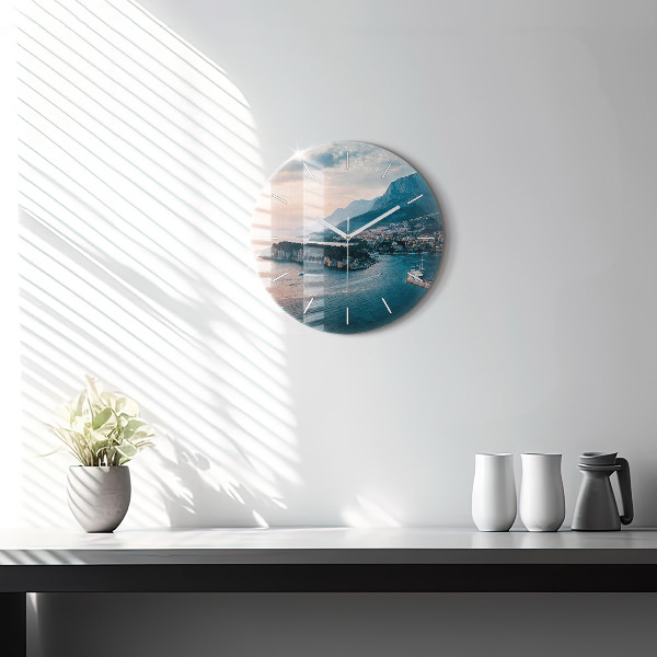 hodiny na skle Ostrov v Chorvatsku