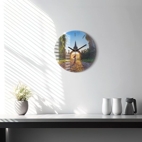 Kulaté skleněné hodiny s fotkou Park Surat Thani v Thajsku