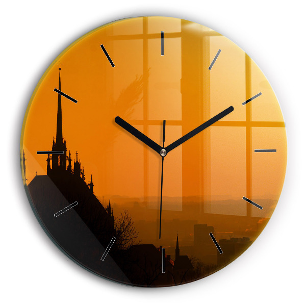 Kulaté skleněné hodiny s fotkou Pohled na brněnskou katedrálu