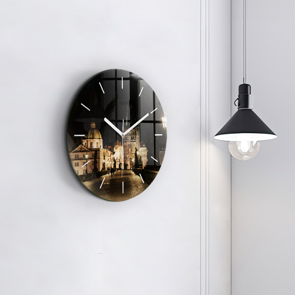 Kulaté skleněné hodiny s fotkou Karlův most v Praze