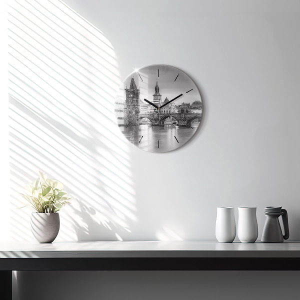 Kulaté skleněné hodiny s fotkou Karlův most v Praze