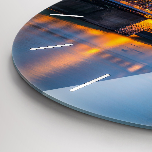 Kulaté skleněné hodiny s fotkou Pohled na radnici