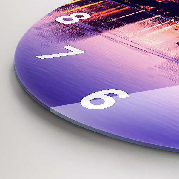 hodiny na skle Večerní panorama města